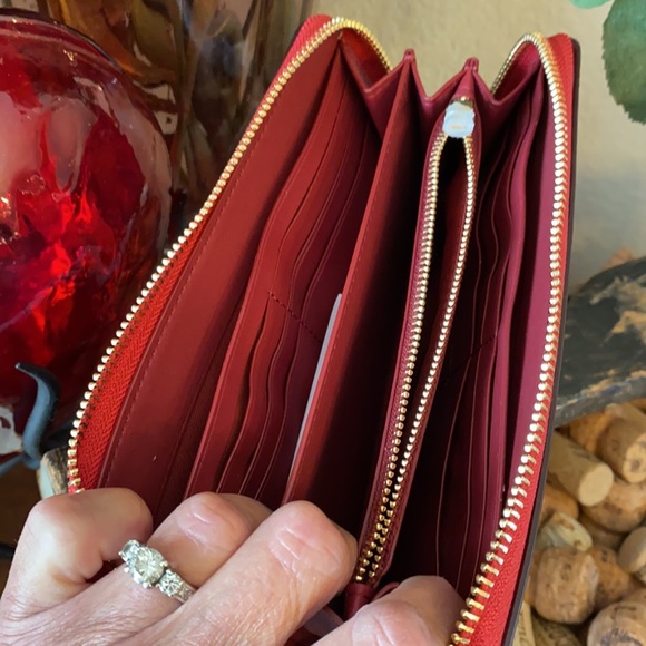 NWT Coach Zip around Horse and Carriage wristlet Bright Violet Multi - Picture 4 of 6